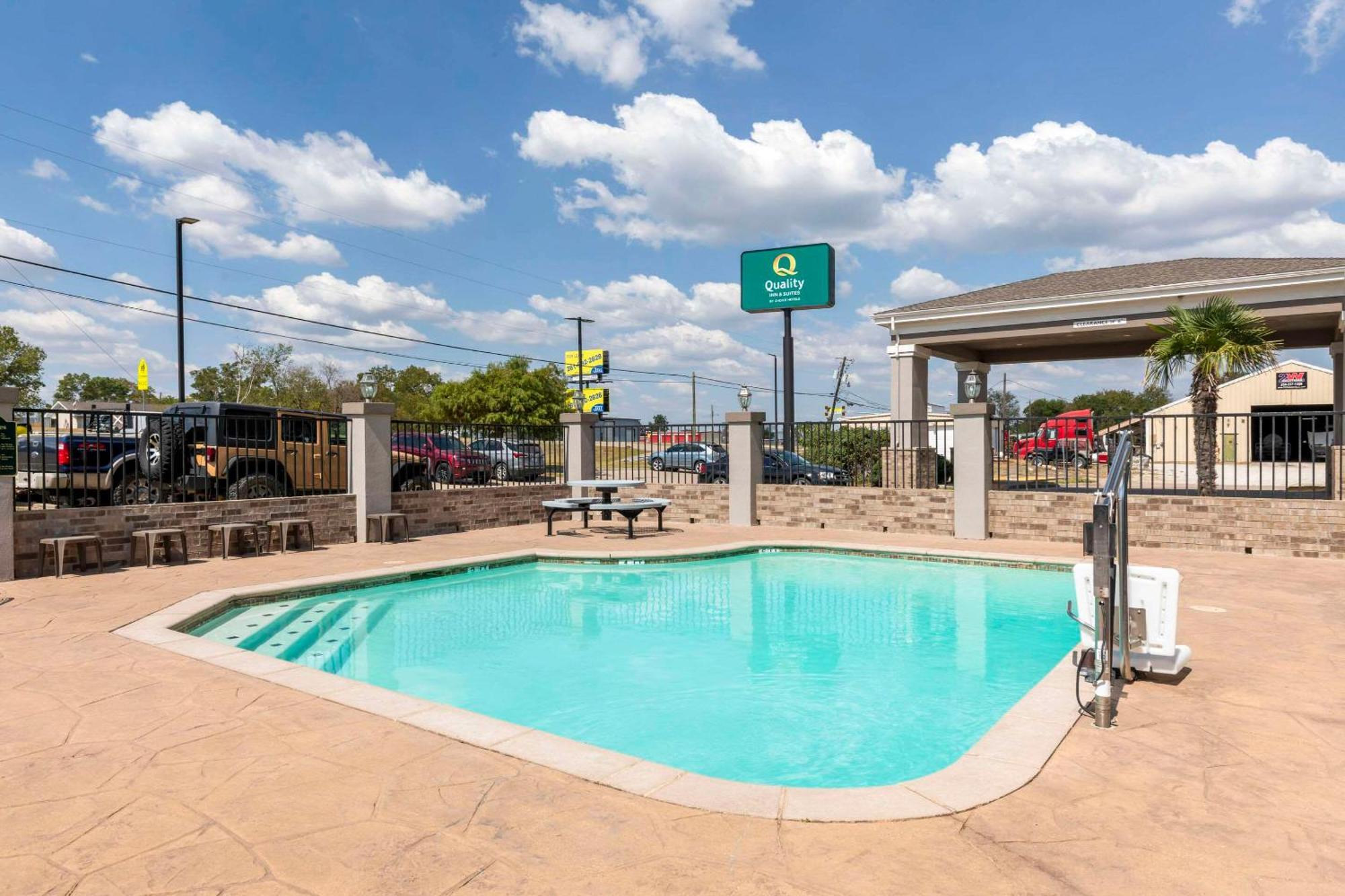 Quality Inn And Suites Groesbeck Dış mekan fotoğraf